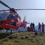 O femeie de 63 de ani, salvata cu elicopterul SMURD din inima Munților Făgăraș 2 turista de 63 de ani evacuata cu elicopterul smurd din muntii fagaras 684dbb15ac2bb