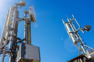 ucraina nevoita sa evalueze restrictionarea serviciilor de telefonie mobila din cauza dronelor rusesti care se contecteaza la retea 68487fbe7b169