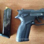 Ucrainian descoperit cu armă și muniție la granița națională 2 ucrainean prins cu pistol si cartuse la intrarea in tara 6852b90ee8b70