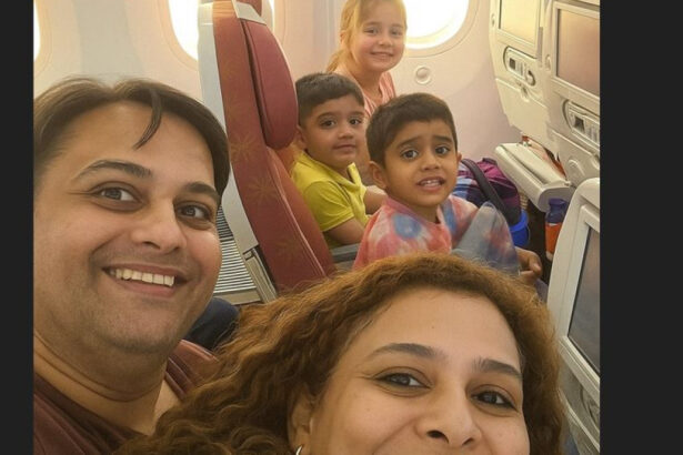 ultimul selfie al unei familii cu 3 copii facut chiar inainte de prabusirea avionului din india planuiau sa se stabileasca in londra 684c1c213de0c