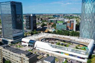 un consortiu de banci imprumuta cel mai mare investitor imobiliar din romania 686260a6981b6