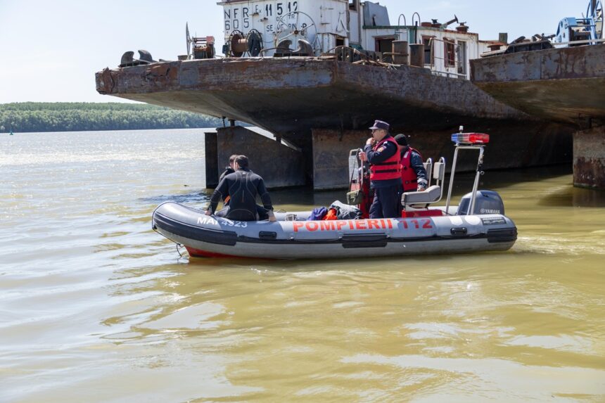 Tragedie pe malul Lacului Blasova: Un pescar de 60 de ani își pierde viața în ape adânci 1 un pescar de 60 de ani a cazut in apele lacului blasova si s a inecat 684553253254f