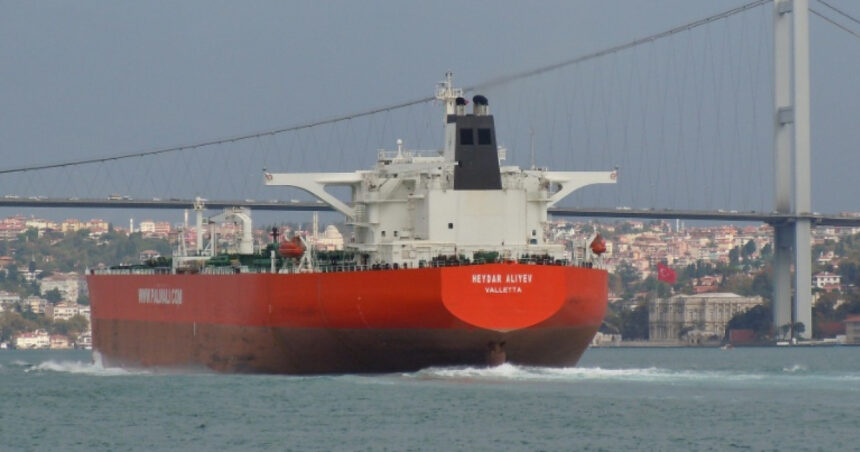 Coliziune maritimă în Strâmtoarea Ormuz: Un petrolier și două nave în pericol, 24 de persoane salvate! 1 un petrolier s a ciocnit cu alte doua nave in apropiere de stramtoare ormuz 24 de persoane au fost evacuate 685134741470e