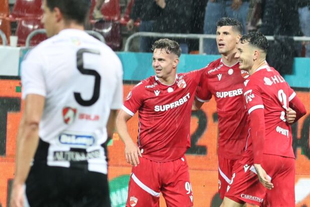 un titular de la dinamo s a accidentat in amicalul cu petrolul 684d3f54c1313