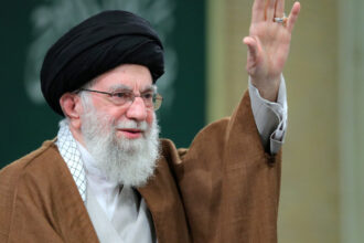 unde se ascund liderul suprem al iranului ayatollahul ali khamenei si familia sa 684fae34ae770