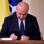 Sunt în pericol sporurile bugetarilor odată cu venirea lui 1 iulie? 3 va taia guvernul sporurile pentru bugetari incepand cu 1 iulie 685da8899522b