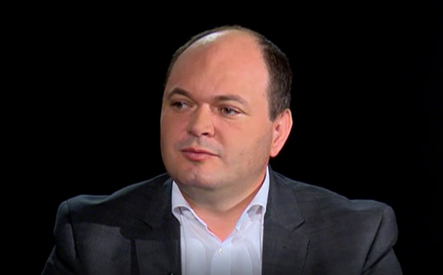 "Post-pandemie: Ionuț Dumitru, economist de renume, dezvăluie unde se scurg banii statului și de ce veniturile bugetare sunt insuficiente. 'Simțim că cheltuim mult, comparativ cu serviciile de care beneficiem.'" 1 video ca dupa un an de molima economistul ionut dumitru arata zonele in care statul cheltuie prea multi bani dar spune si ca bugetul incaseaza prea putin percepem ca platim mult raportat 68407502117db