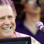 Brian Wilson, legenda The Beach Boys, ne-a părăsit la 82 de ani 3 video cantaretul brian wilson cofondator al trupei americane the beach boys a murit la varsta de 82 de ani 6852754c8de8c