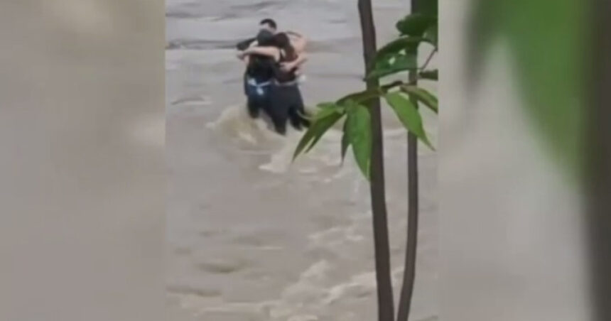 Tinerii români înghițiți de ape în Italia: Operatorul de urgență, acuzat după un an de la tragedie 1 video cazul tinerilor romani luati de ape in italia operatorul de la serviciul de urgenta trimis in judecata la un an de la tragedie 686263ac2eeb2
