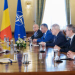 Negocieri intense la Cotroceni pentru reformele fiscale: în centrul atenției, majorarea TVA-ului și a impozitului pe profit. 3 video continua negocierile la cotroceni privind pachetul de masuri fiscale pe lista discutiilor cresterea tva si a impozitului pe profit 684022a7dc124