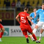 "Universitatea Craiova îi dă afară pe surprinzătorii integralisti din preliminariile CM! Gol de excepție, De Bruyne și Lukaku, doar privitori!" 3 video curatat de la universitatea craiova a fost integralist in surpriza serii din preliminariile cm gol superb de bruyne si lukaku spectat 6843dd94eb6cb
