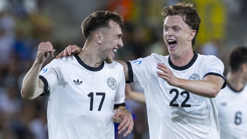 Marea confruntare Anglia - Germania în finala EURO U21. Descoperă când se va desfășura meciul pentru medaliile de aur, difuzat pe Pro TV, Pro Arena și VOYO! 1 video exclusiv anglia germania finala euro u21 cand are loc marele meci pentru medaliile de aur la turneul transmis de pro tv pro arena si voyo 685c6b35b7d97