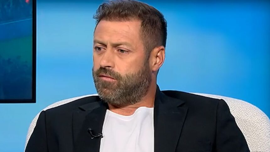 „Cristi Pulhac nu își ascunde nemulțumirea după eșecul cu Spania: „Aceasta e mentalitatea noastră! A fost evident pe tot parcursul acestui Campionat European”” 1 video exclusiv cristi pulhac nu a iertat pe nimeni dupa infrangerea cu spania asa suntem noi mental s a vazut la tot acest european 684df54af37c7