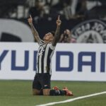 "Între divin și diabolic: Isus și aventura sa captivantă în meciul Botafogo - Seattle Sounders din Cupa Mondială FIFA 2025" 2 video exclusiv jesus inger si demon ce a facut brazilianul in botafogo seattle sounders de la fifa club world cup 2025 684fb034b0ac4