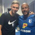 Wesley Lopes îi transmite un mesaj lui Louis Munteanu, la cinci zile după penalty-ul neexecutat în meciul cu Italia 2 video exclusiv mesajul transmis de wesley lopes pentru louis munteanu la cinci zile de la penalty ul ratat cu italia 68504e6a736d4
