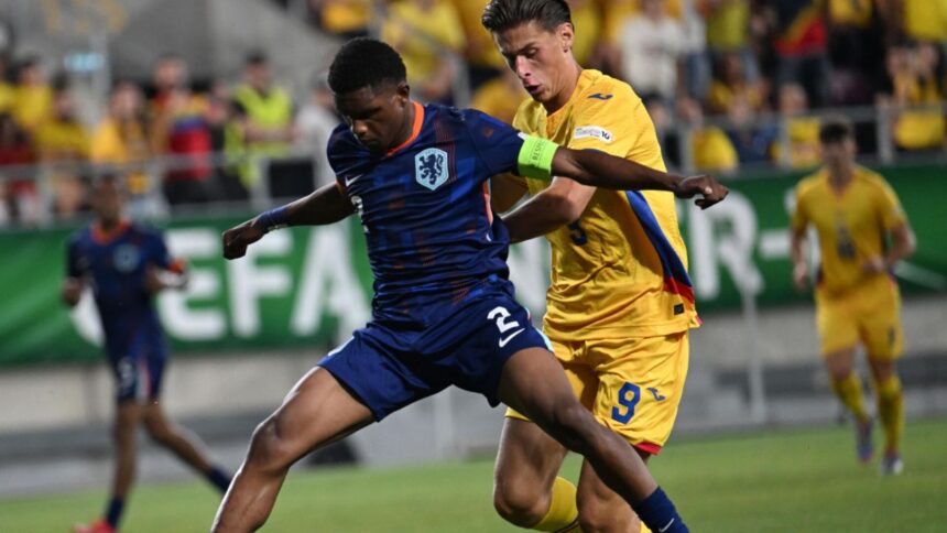"Spectacol de neuitat la EURO U19 2025! Două semifinale pline de acțiune, cu 15 reușite și România printre cele mai bune echipe!" 1 video exclusiv ne bu ni e la euro u19 2025 doua semifinale cu 15 goluri si o nationala a romaniei in careul de asi 685a636916834