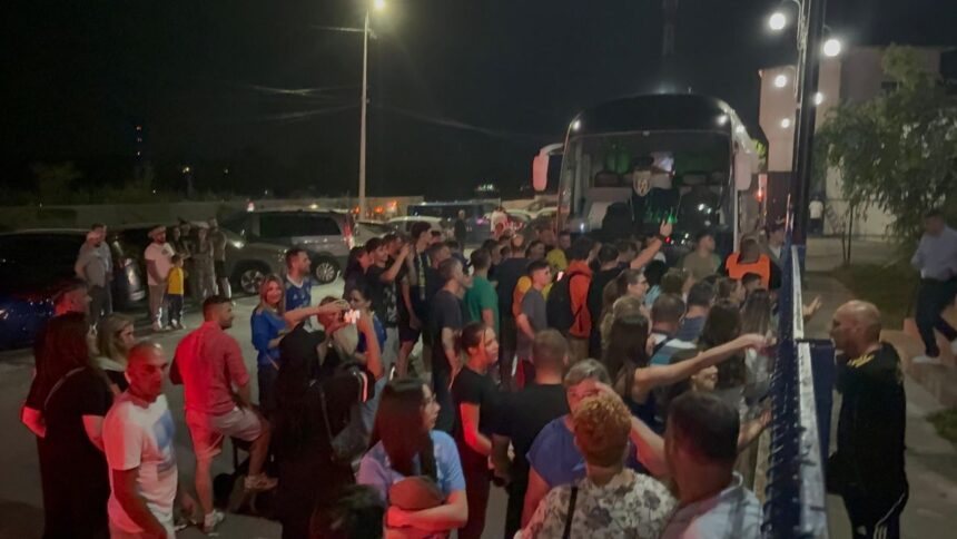 "Momente neprețuite: Cum au sărbătorit jucătorii Sloboziei după meciul captivant cu FC Voluntari!" 1 video exclusiv nu s a vazut la tv ce au facut jucatorii sloboziei dupa thriller ul cu fc voluntari 683e0acaeb708