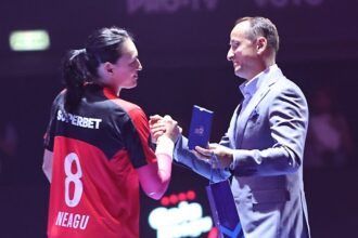 video exclusiv presedintele cosr mihai covaliu a vazut gala neagu pe viu si si a exprimat o parere clara despre viitorul cristinei 6846fed4e6eb4