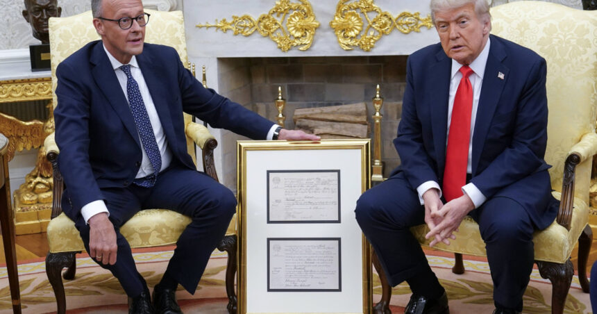 Friedrich Merz i-a dăruit lui Trump actul de naștere al bunicului său, Friedrich Trump: „Un nume cu greutate germană” 1 video friedrich merz i a facut cadou lui trump certificatul de nastere al bunicului sau friedrich trump un nume german serios 6841fd2723e61