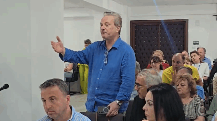 George Măndilă, directorul OMD Mamaia-Constanța, trage un semnal de alarmă: Beach-barurile de pe litoral au devenit restaurante temporare și săli de nuntă! 1 video george mandila managerul omd mamaia constanta avertizeaza beach barurile de pe litoral s au transformat in restaurante improvizate si saloane de nunti 684fe20678643