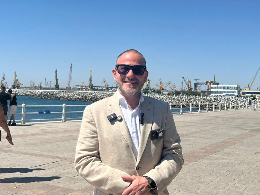 Horia Constantinescu povestește despre transferul său într-un alt județ: „M-au trimis în labirintul uitat al străzilor din Ialomița” 1 video horia constantinescu despre detasarea sa in alt judet au decis sa ma trimita in pustiile stradute din ialomita 685d05c62363b