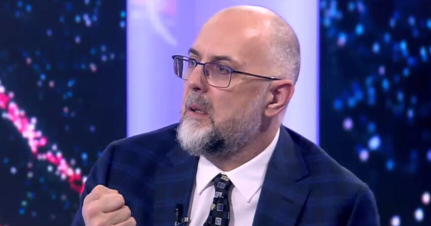 Kelemen Hunor: Schimbările de premieri în noul guvern sunt inevitabile, indiferent de un eventual acord pe rotativă. 1 video kelemen hunor crede ca rocada premierilor in viitorul guvern este inevitabila fie ca exista sau nu un acord scris privind rotativa 685002a881525