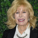 Tristețe în lumea divertismentului: Loretta Swit, celebra „Hot Lips” din „M*A*S*H”, ne-a părăsit la 87 de ani. 3 video loretta swit a murit la varsta de 87 de ani actrita a fost celebra pentru rolul hot lips houlihan din serialul de comedie mash 683e99a6cbdc5