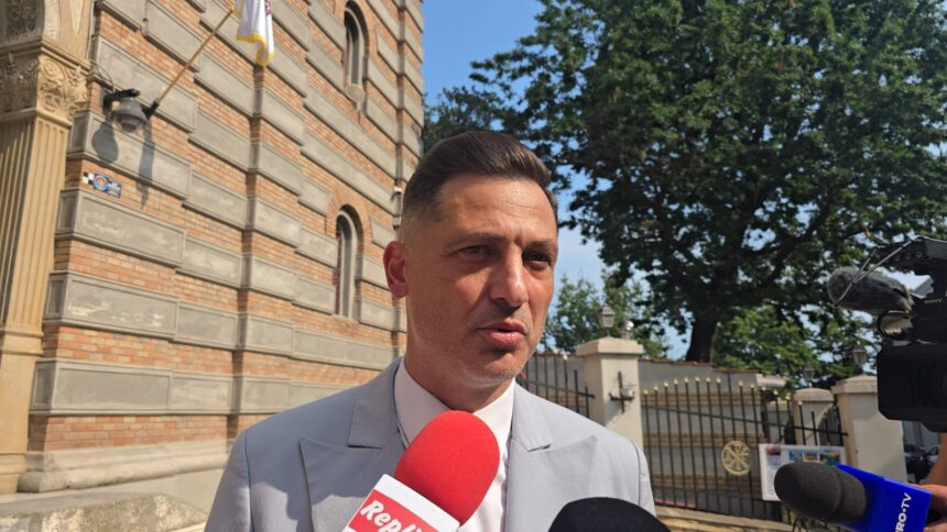 Emoții intense pentru Mirel Rădoi la cununia lui Florinel Coman: O legătură de durată, dar mereu specială! 1 video mirel radoi nas de cununie pentru florinel coman am fost emotionat chiar daca avem o relatie veche 684aded633807