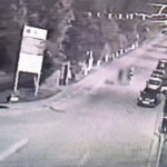 Tragedie în Galați: Un tânăr de 20 de ani își pierde viața în urma unei bătăi violente; doi atacatori, reținuți de autorități. 3 video momentul in care un tanar de 20 de ani din galati este omorat in bataie in plina strada doi agresori au fost arestati 684738a58242f