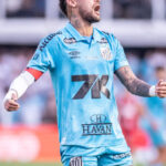 Neymar a marcat cu mâna, amintind de legendarul Maradona. Ce s-a întâmplat cu starul brazilian? 3 video neymar a dat un gol cu mana precum maradona pe vremuri ce a patit brazilianul 683e8e4bd8e96