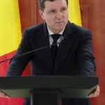 Nicușor Dan dezvăluie planurile formațiunilor politice pentru diminuarea costurilor: „Visez la o povară fiscală mai ușoară!” 3 video nicusor dan prezinta prioritatile partidelor pentru reducerea cheltuielilor sper sa ajungem cat mai putin in partea de taxe 684840b1a20b8