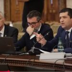 Revoluția Digitalizării: Ministrul dezvăluie aberațiile cheltuielilor în instituții – angajați cu computere de 3.000 de euro pentru simple e-mailuri și licențe achiziționate în exces! 2 video noul ministru al digitalizarii sunt angajati care au computere de 3 000 de euro pentru a trimite e mail uri unele institutii cumpara de doua ori mai multe licente decat folosesc 6859690bb623f