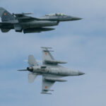 Olanda sprijină România cu 18 avioane de vânătoare F-16: Reportaj de la summitul NATO de la Haga 2 video olanda doneaza romaniei 18 avioane de lupta f 16 corespondenta de la summitul nato de la haga 685be4165ab69