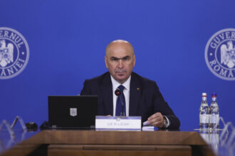 video primele masuri de austeritate plafonarea sporurilor pentru unii bugetari va fi pe masa guvernului in sedinta de maine 685da5f2680c2