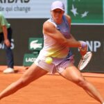 Roland Garros 2025: Duel de foc în semifinale! Ce declarații a făcut Iga Swiatek despre confruntarea cu Arina Sabalenka 3 video roland garros 2025 ies scantei in semifinale ce a zis iga swiatek despre inclestarea cu arina sabalenka 683f205abfc1c