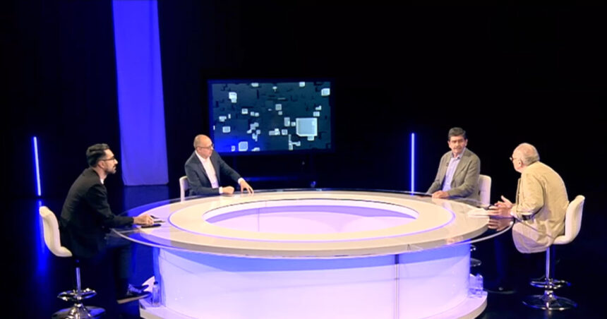 „Transformarea României nu vine peste noapte”. Perspectivele lui Gabriel Liiceanu și Radu Paraschivescu asupra alegerii lui Nicușor Dan ca lider. 1 video romania n o sa se schimbe pocnind din degete cum vad gabriel liiceanu si radu paraschivescu alegerea lui nicusor dan ca presedinte 684eded5ce79a