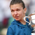 Simona Halep, oaspete de onoare la partida starurilor, alături de Ronaldinho și Mutu (Pro Arena și VOYO). Ce a oferit primăria din Cluj? 3 video simona halep spectatoare vip la meciul vedetelor cu ronaldinho si mutu pro arena si voyo ce a donat primariei din cluj 684bf77bccb5e