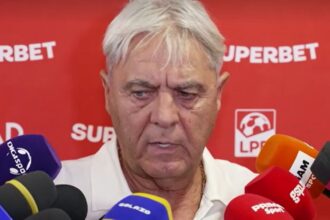 video sorin cartu a vazut programul universitatii craiova si nu s a ferit sa o zica nu a fost cu multa sansa 685c0945854f7