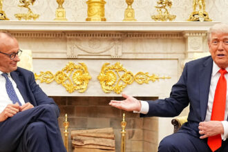 video trump a ras dupa ce cancelarul german merz i a amintit ca azi e aniversarea debarcarii din normandia n a fost o zi buna pentru voi 684271291001a