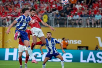 video un 4 4 spectaculos dar inutil la fifa club world cup ambele echipe out din competitie 685a47737ff1f