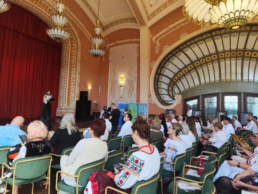 Sărbătoarea Iei Universale: O celebrare vibrantă a portului românesc la Cazinoul din Constanța, organizată de PNL 1 video ziua universala a iei sarbatorita la cazinoul din constanta printr un eveniment dedicat portului traditional romanesc organizat de pnl 685ab4508c06d