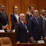 Bolojan obține aprobarea Parlamentului pentru Guvern cu o victorie convingătoare! 3 videofoto bolojan si a trecut guvernul prin parlament cu un scor categoric 685976e40464c