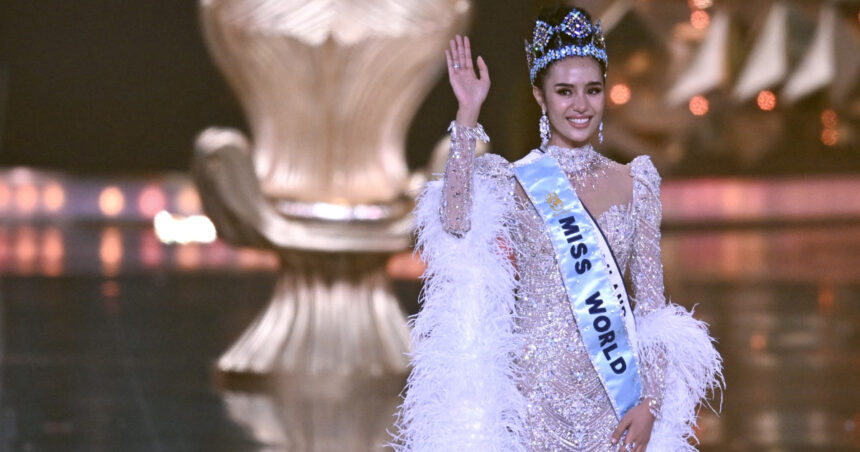 Thailandeza Opal Suchata Chuangsri, în vârstă de 21 de ani, a fost încoronată Miss World 2025! Descoperă cine a purtat cu mândrie culorile României! 1 videofoto miss world 2025 thailandeza opal suchata chuangsri in varsta de 21 de ani a castigat concursul cine a reprezentat romania 683be7b393522