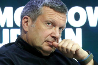 vladimir soloviov propagandistul lui putin vrea bombardarea aerodromurilor din romania care ar fi folosite de forte ucrainene 6846ba619aaad
