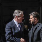Volodimir Zelenski și Keir Starmer au oficializat un pact remarcabil de colaborare militară între Ucraina și Marea Britanie 3 volodimir zelenski si keir starmer au semnat un acord istoric de coproductie militara intre ucraina si regatul unit 6859a32376a61