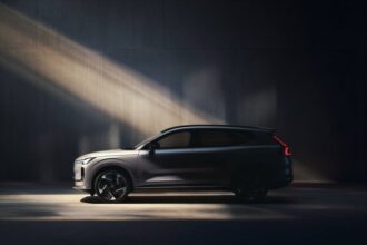 volvo xc70 va avea una dintre cele mai mari baterii in segmentul phev si motor produs de horse 68505c04b226e