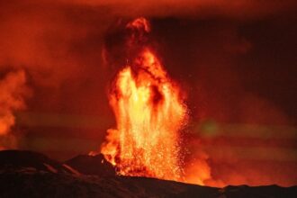 vulcanul etna a erupt din nou nivelul de avertizare pentru aviatie a fost ridicat la rosu 683e939b43510