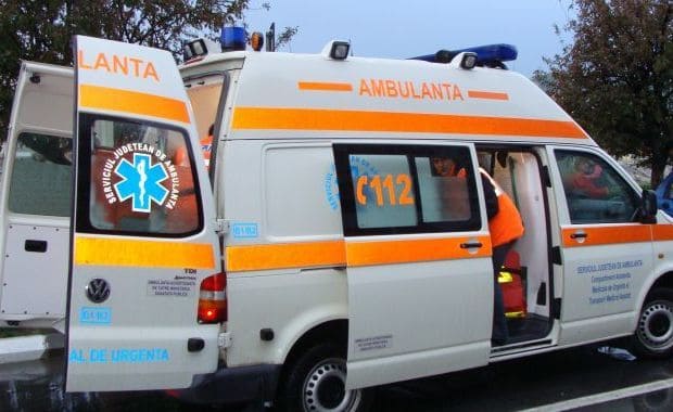 Coliziune pe șosea: O mașină a spulberat parapetul între Constanța și Valu lui Traian 1 accident rutier o masina a intrat in parapet intre constanta si valu lui traian 688228c58d060