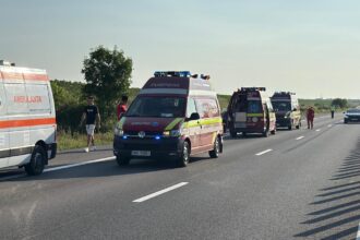 accident teribil pe a2 autostrada soarelui sensul medgidia spre constanta sunt 10 persoane implicate a fost chemata autospeciala pentru victime multiple 688701b869074