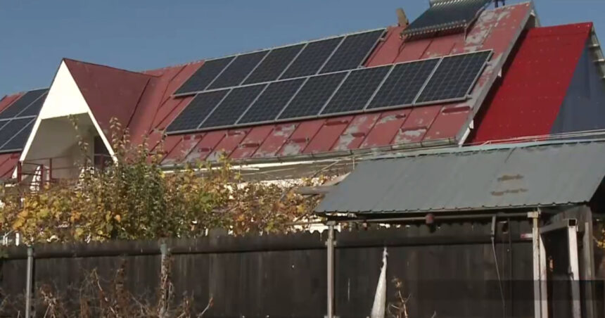 APCE dezvăluie cum România a evitat o criză energetică. „La prânz, prosumatorii contribuie cu energie echivalentă centralei de la Cernavodă” 1 apce spune cum a fost salvata romania de la blackout la orele pranzului prosumatorii injecteaza in retele energie cat cne cernavoda 68861e32539e3
